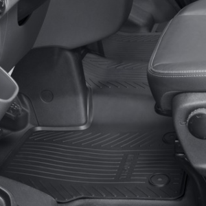 Tepih, spredaj gumiran, črn